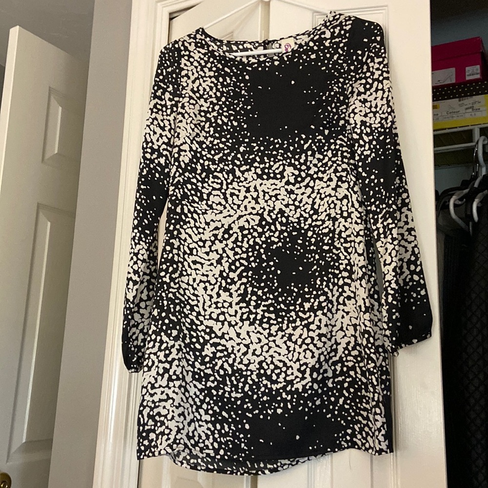 Long Sleeve, speckled print, black and white, mini dress.